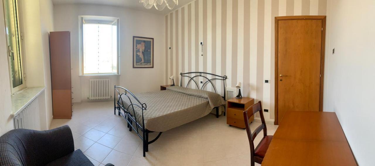 Room In Villa -Livorno - Montenero Eksteriør billede