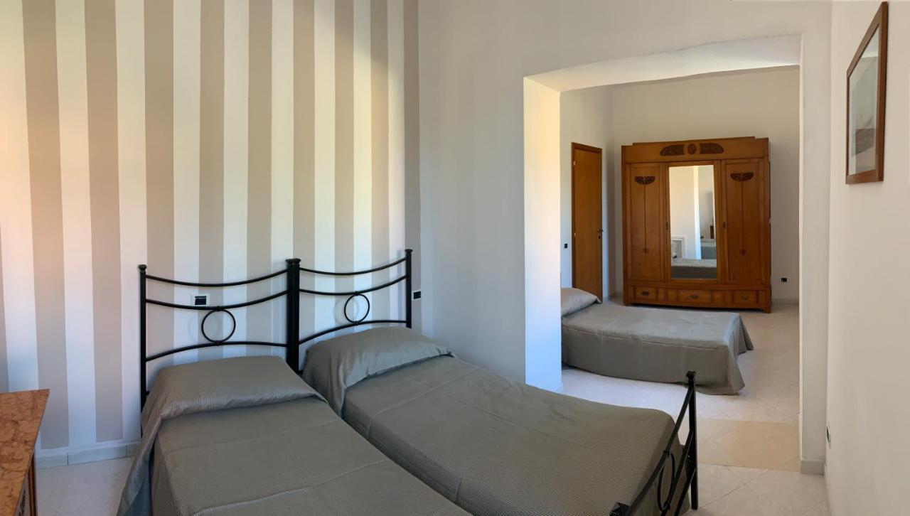 Room In Villa -Livorno - Montenero Eksteriør billede