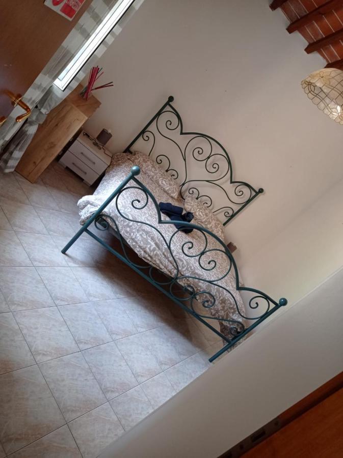 Room In Villa -Livorno - Montenero Eksteriør billede